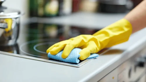 Read more about the article Top Tips to Help Keep Your Workplace Clean and Tidy – Tips  Tricks