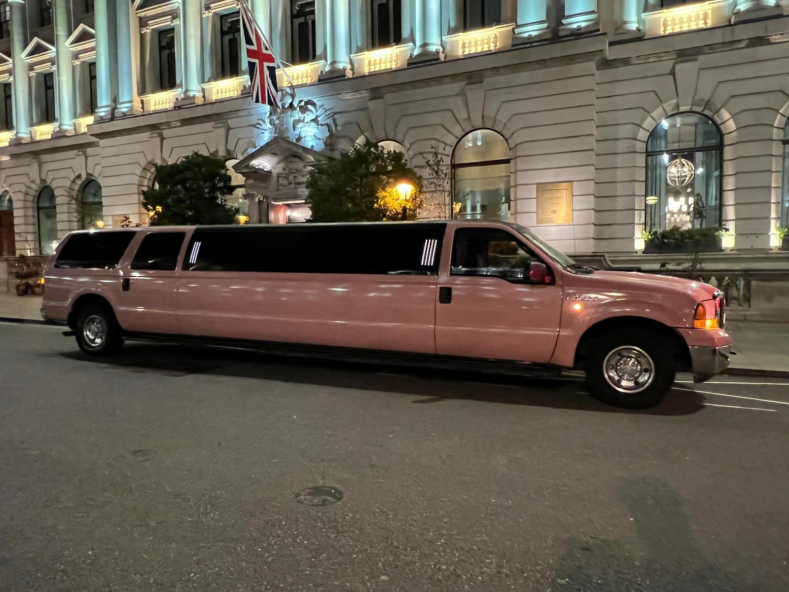 You are currently viewing Advantages of Wedding limo Hire London: Unveiled